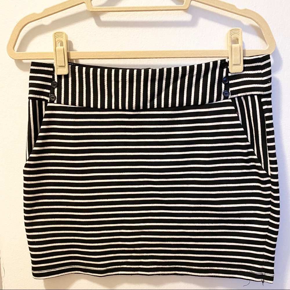 Forever 21 black and white striped skirt